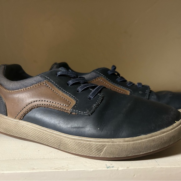 Boys Navy and Brown Stride Rite Dress Shoes - Picture 1 of 2